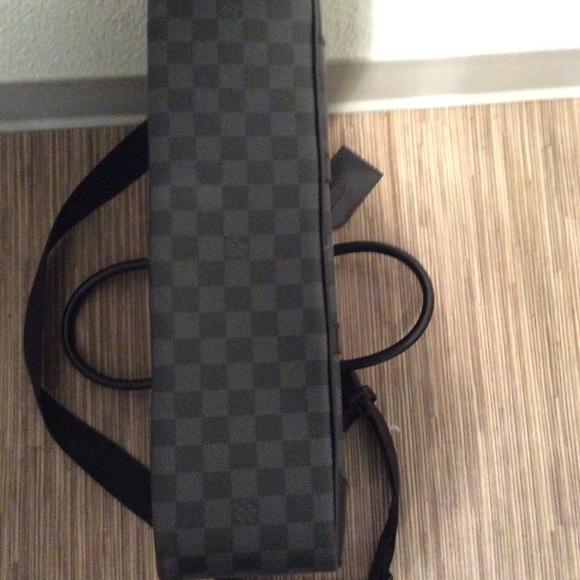 Louis Vuitton briefcase large never been used - Picture 5 of 5